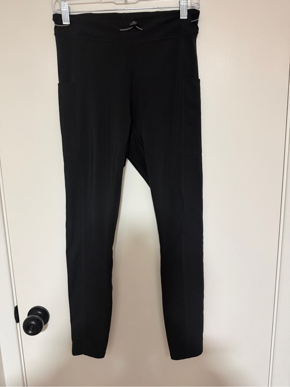 Fabletics Black High-Rise Leggings with Side Pockets